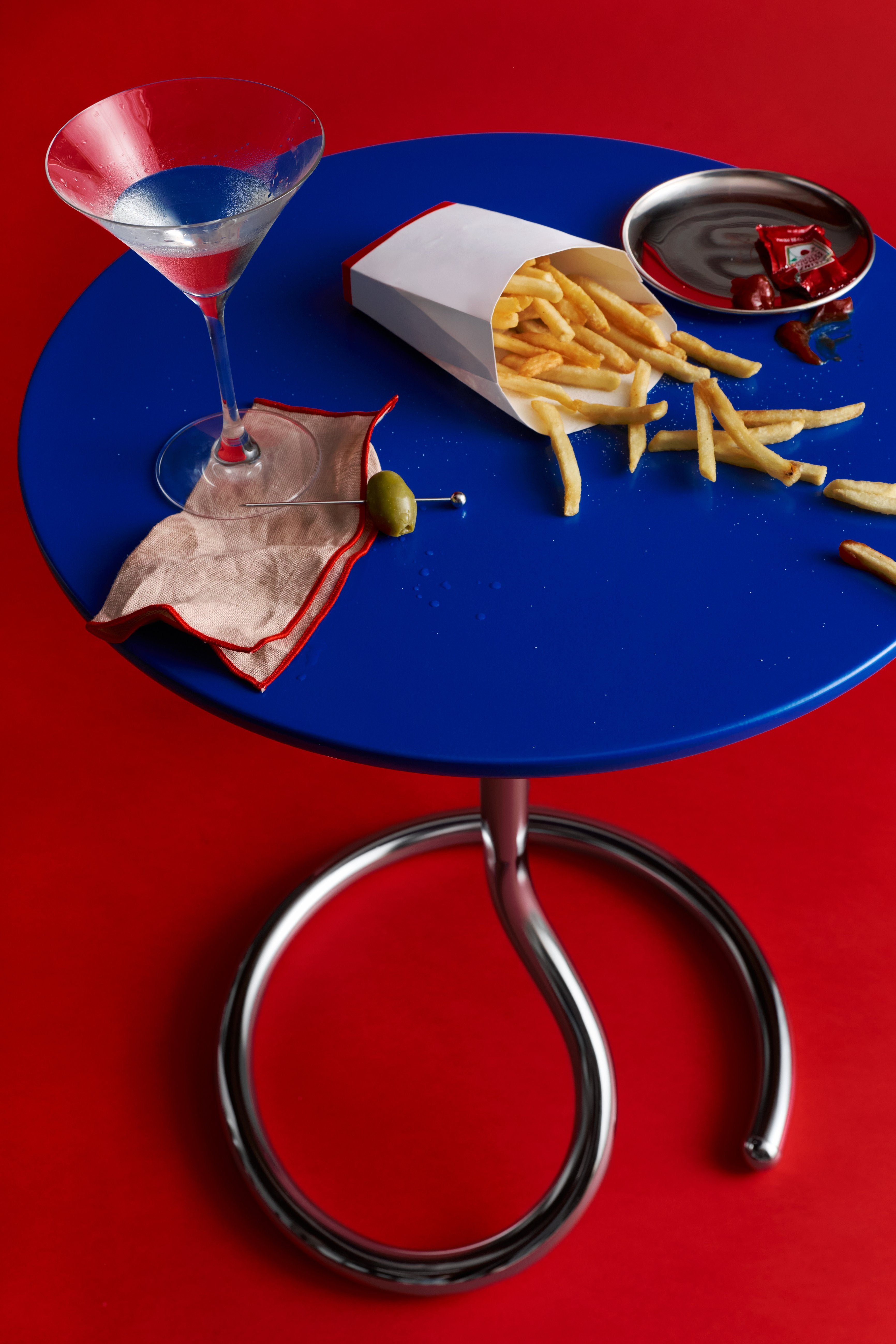 The 5–9 TV Tray Table wall paint off-white