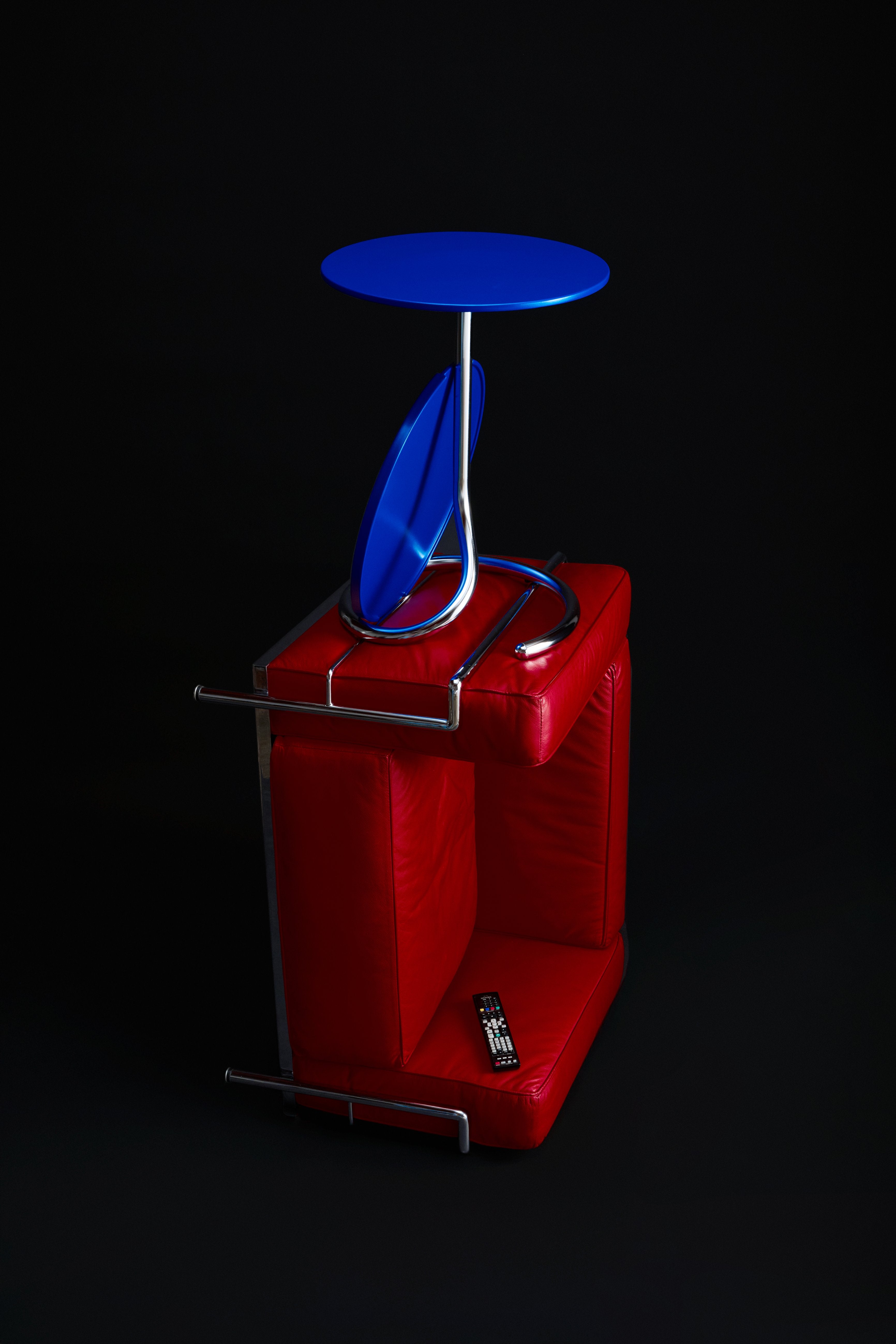 The 5–9 TV Tray Table wall paint off-white